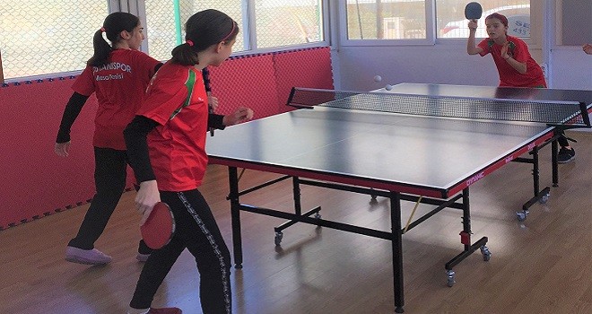 Bostanlıspor Masa Tenisi’nde çıtayı yükseltti