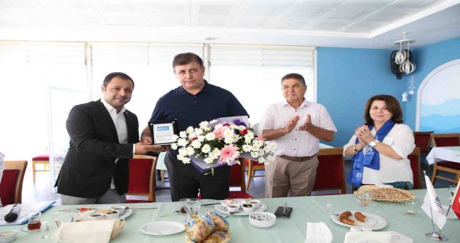 Başkan Tugay: Sorunları birlikte çözeceğiz