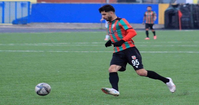 Karşıyaka, Edirnespor'u ağırlıyor