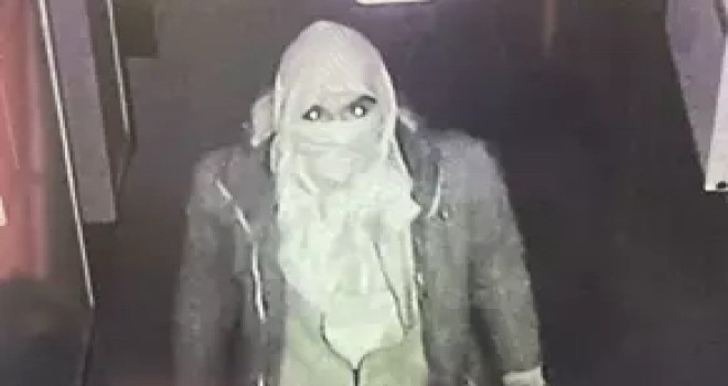 Karşıyaka'da ilkokulda hırsızlık yapan şüpheli yakalandı