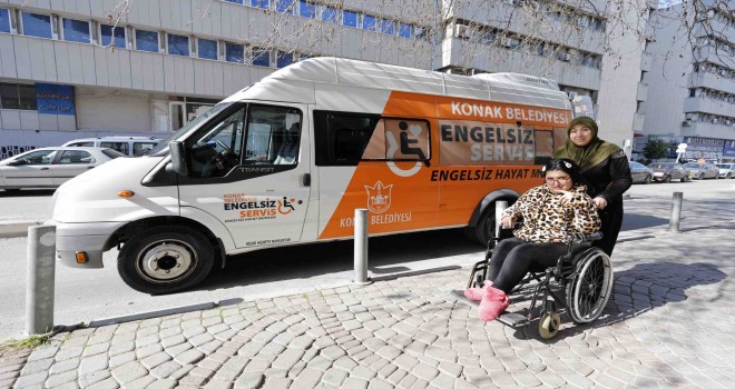 Konak’ta ''Engelsiz Servis''le hayata engel yok