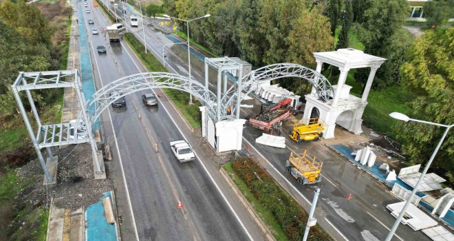 Menemen'e gelenleri yeni taklar karşılayacak