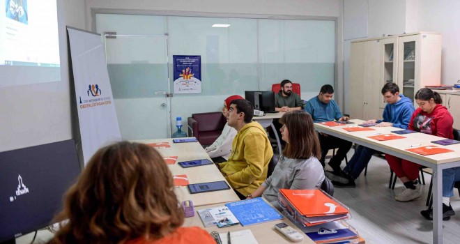 Türkiye’nin ilk Destekli İstihdam Ofisi, 53 engelliyi iş gücüne kattı