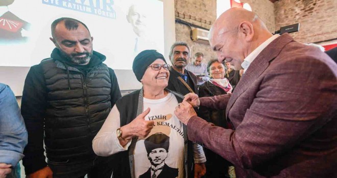 İzmir'de CHP'ye 500 yeni üye