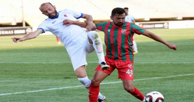 Onur formasına kavuşuyor...