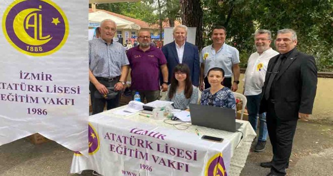 İzmir Atatürk Lisesi 135. yılını kutladı