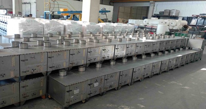 Mesleki ve Teknik Lise öğretmenleri depremzedelere soba üretiyor