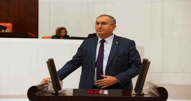 Atila Sertel emeklilikte intibak yasasını Meclis’e taşıdı