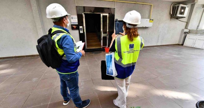 İzmir'de iki ilçenin riskli binaları tespit edildi