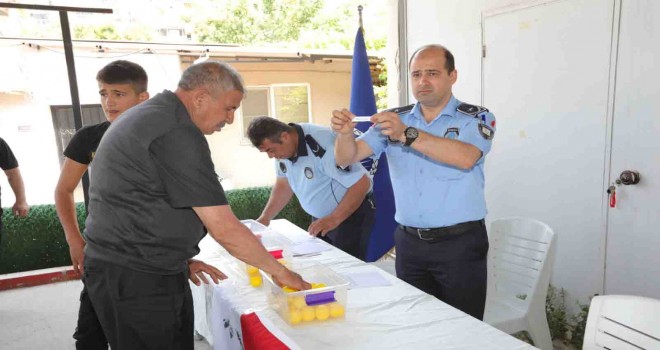 Bayraklı’da kurban satış yerleri kura ile belirlendi