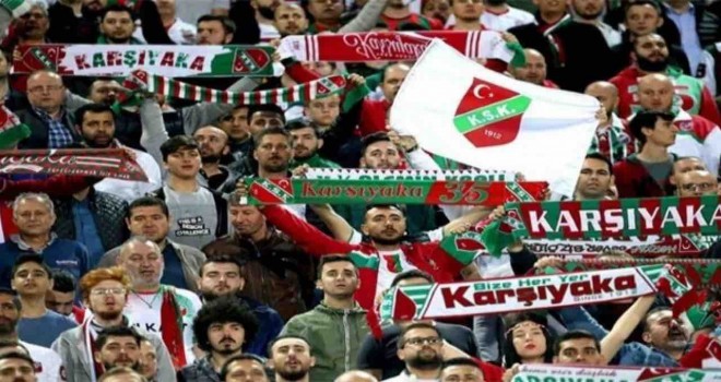 Karşıyaka taraftarları için dev ekran...