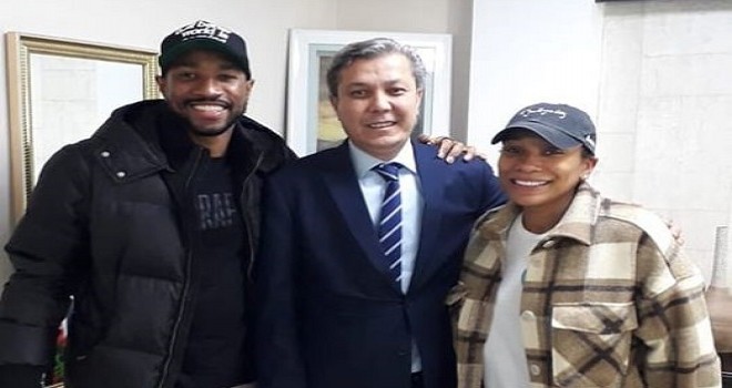 Tony Taylor'un çocuğuna nüfus Karşıyaka'dan...