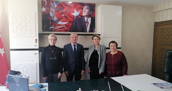 Müftü Gürler'i Zihinsel Engelliler ve Yardımseverler Derneği ziyaret etti