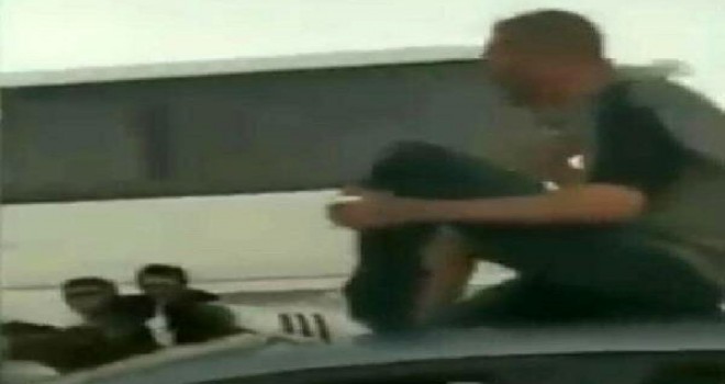 Karşıyaka'da tehlikeli yolculuk