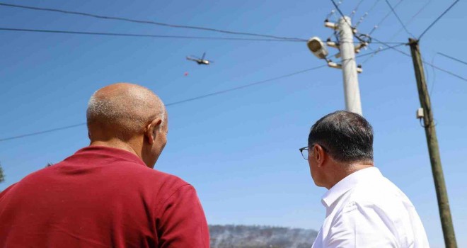 Başkan Tugay yangın bölgesine giderek incelemede bulundu