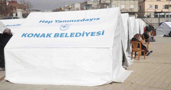 Konak’ın çadır kentinde hayat başladı