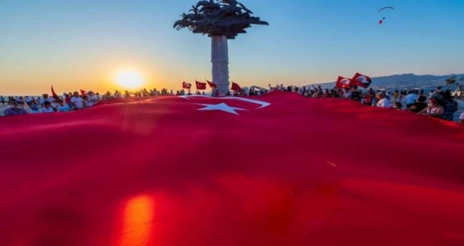 İzmir'de 30 Ağustos Zafer Bayramı coşku ile kutlanacak