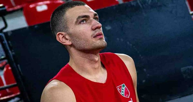 Kaf Kaf'ta Naumoski oynamadan gitti