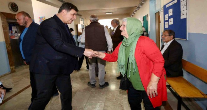 Başkan Tugay'dan Karşıyaka halkına teşekkür