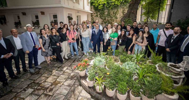 Konak 11 ülkeden gelen gençleri ağırladı