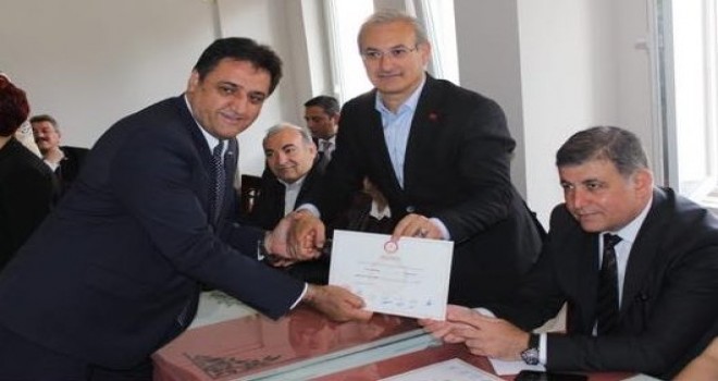 CHP Karşıyaka'da Faruk Yıldırım aday oldu