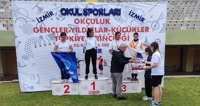 Karşıyaka Gençlik ve Spor Müdürlüğü Okçulukta hedefi 12'den vuruyor!..