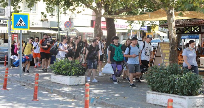 What a Fest, Efes Selçuk'ta esnafın yüzünü güldürdü