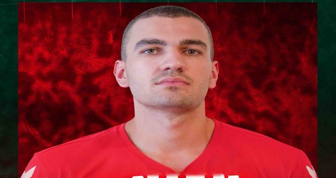 Karşıyaka, Naumoski'yi açıkladı...