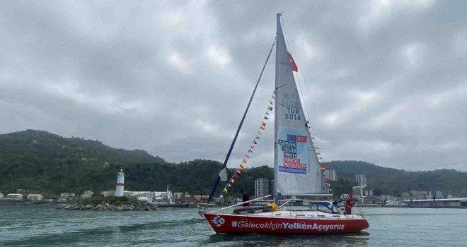 Gümrükçü ''Gelecek için Yelken Açıyoruz'' yolculuğunu başlattı