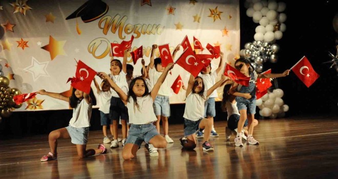 Karşıyaka’nın anaokullarında mezuniyet coşkusu