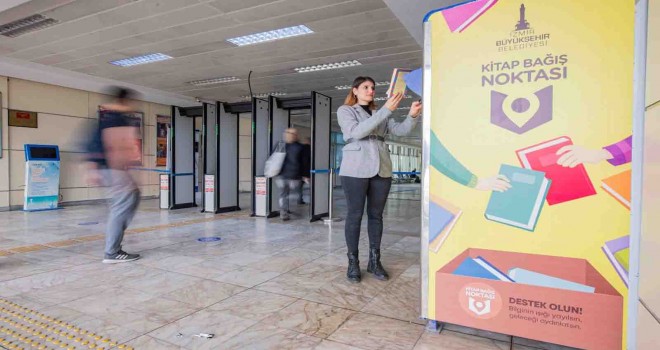 Kitap bağışı için kumbara