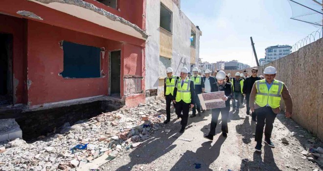 Başkan Soyer Örnekköy Kentsel Dönüşüm Alanı’nda beşinci etap çalışmalarını inceledi