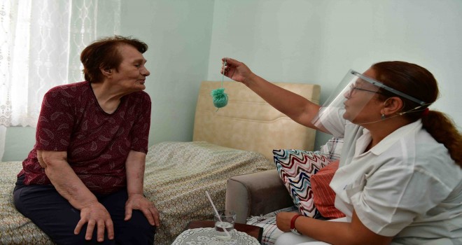 Çiğli Belediyesi’nden “Evde Dil Terapisi” hizmeti