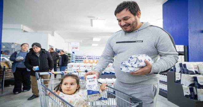 İZMAR'ın yeni şubeleri Menemen ve Tire’de açıldı