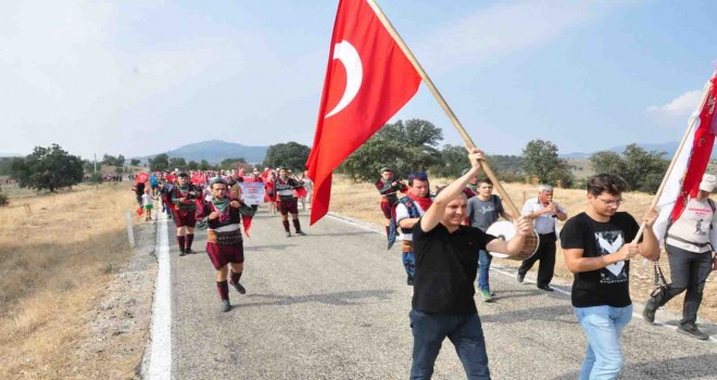 Zafer Yolu kafilesi adım adım İzmir'e