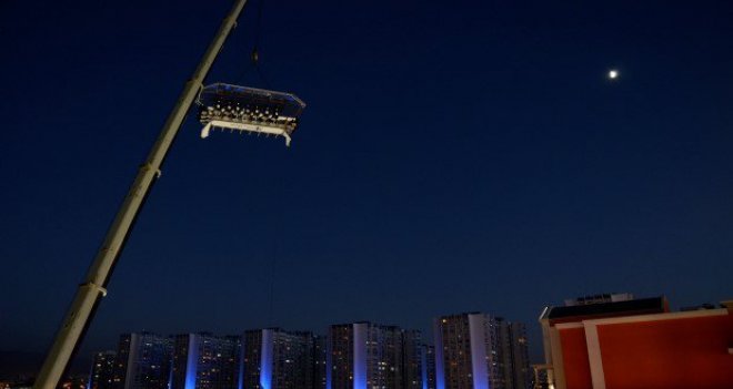 55 metre yükseklikte yemek...