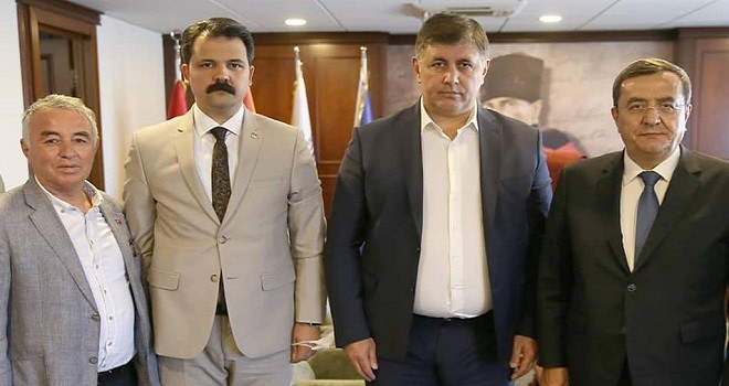 Başkan Tugay'a Konak'tan ağır misafirler...