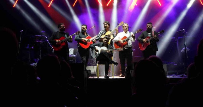 Çeşme Festivali’nde Chico & Gypsies ile muhteşem final