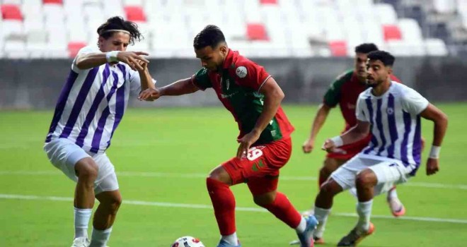 Karşıyaka'da ayrılık...