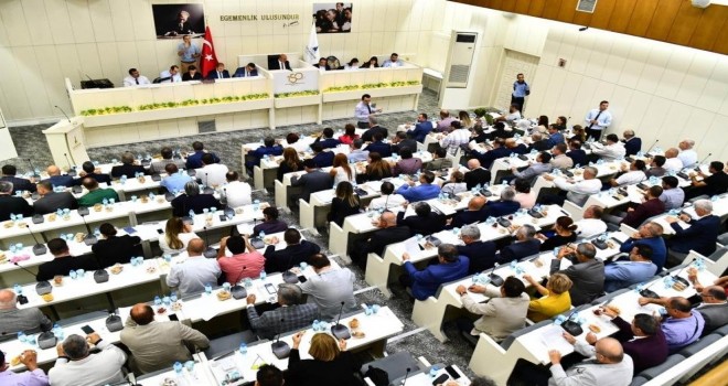 İzmir’in beş yıllık yeni yol haritası oy birliği ile kabul edildi