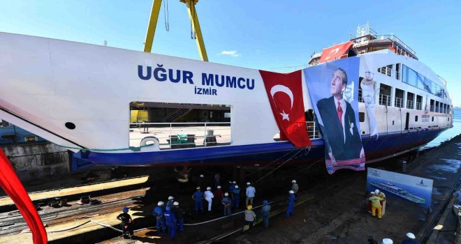 Uğur Mumcu Feribotu törenle denize indirildi