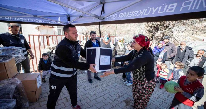 ''İğneden ipliğe ne varsa verdiler''