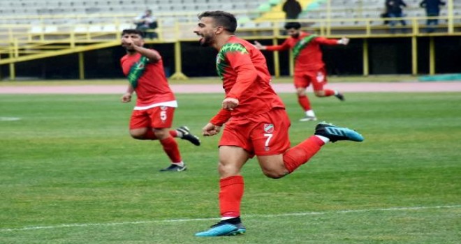 Karşıyaka, Doğukan ile çıkışta...