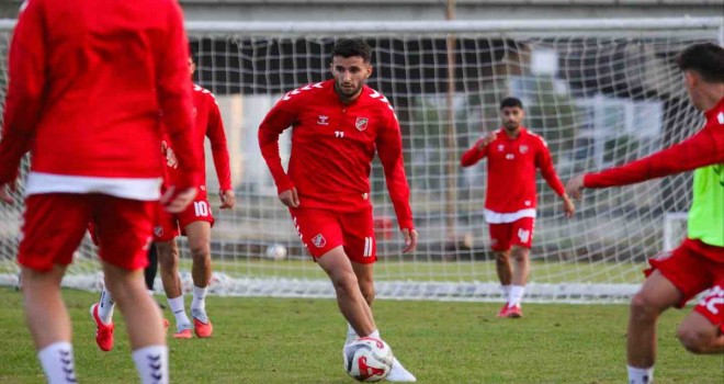 Karşıyaka'nın evinde bileği bükülmüyor