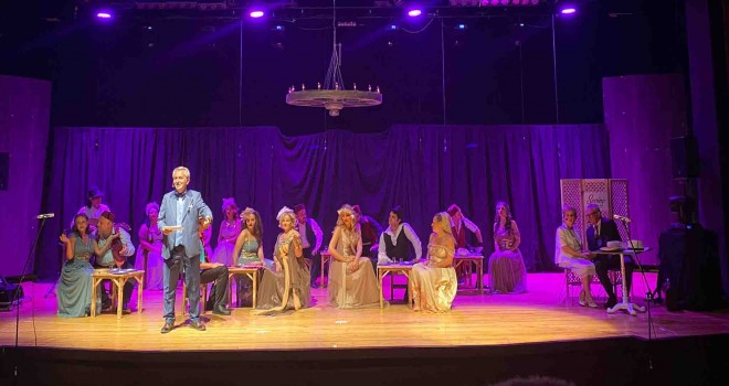 İzmir Aşkına Müzikali Karşıyaka'da da ilgi gördü