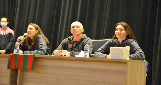 KSK Voleybol Turgutlu'da öğrencilerle buluştu