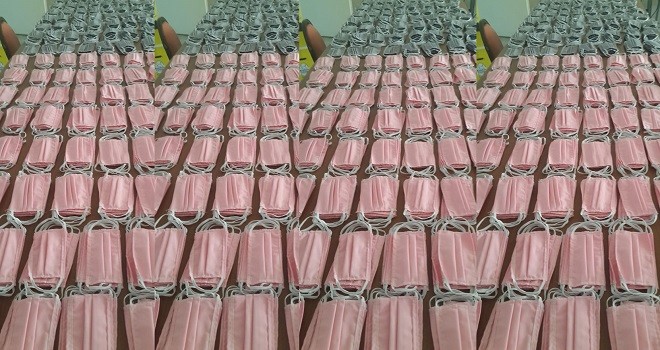 Karşıyaka Halk Eğitim Merkezi'nden lösemi hastalarına maske