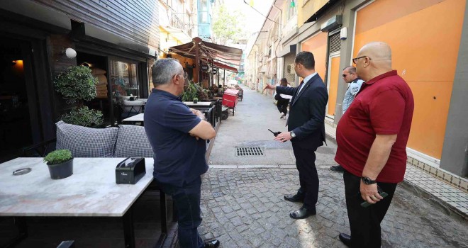 Konak'ta ruhsat ve kaldırım işgaline sıkı denetim