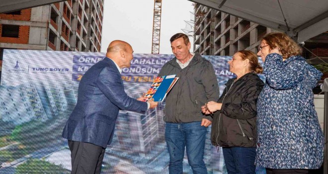 Örnekköy 2.etapta tapular dağıtıldı...