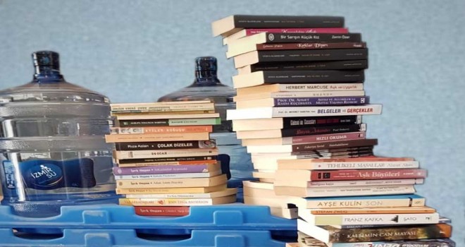 İzmir Su Karşıyaka ve Buca bayilerinden Her Mahalleye bir Kütüphane kampanyasına destek